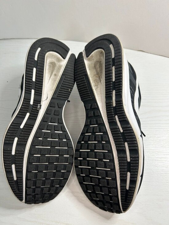 Nike Run Swift 3 Black White Running Shoes Men’s Size 9 DR2695-002 Athletic
